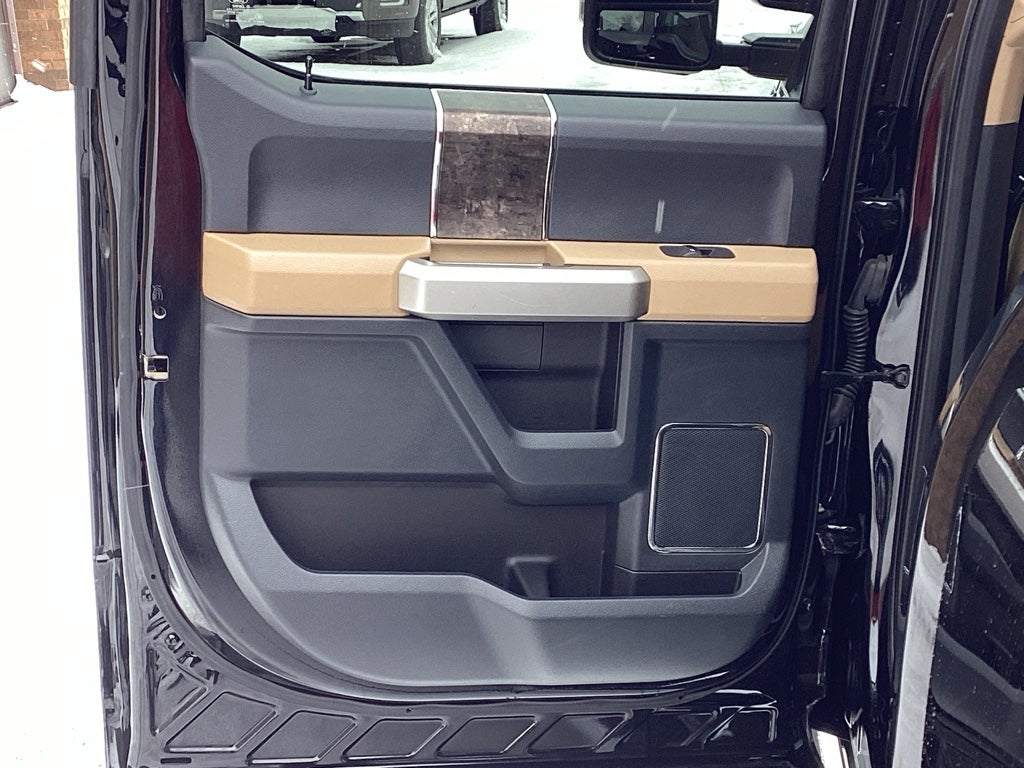 2022 Ford F-350 LARIAT