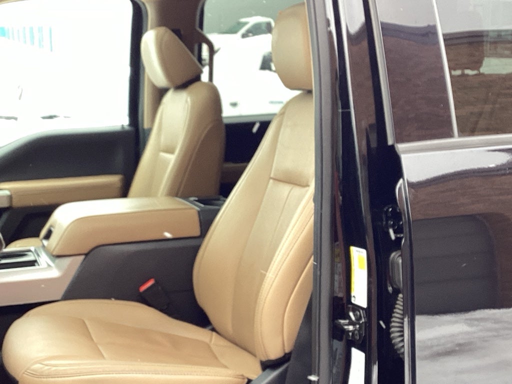 2022 Ford F-350 LARIAT