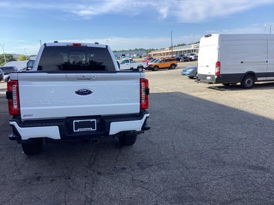 2023 Ford F-350 LARIAT