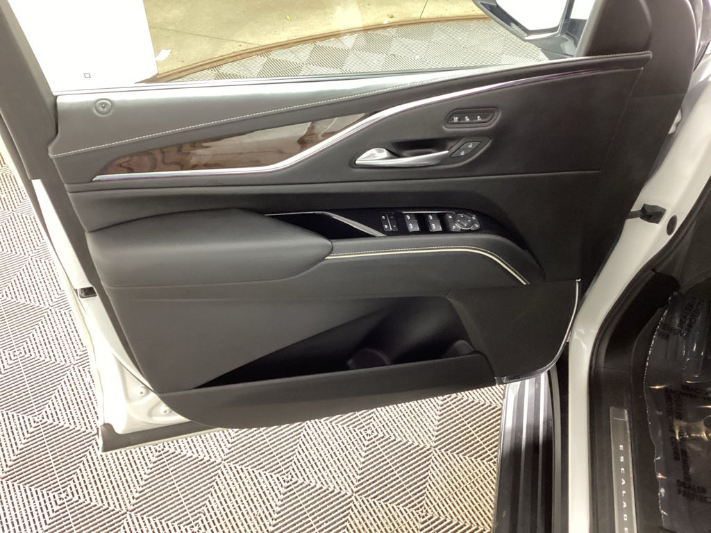 2023 Cadillac Escalade 4WD Sport Platinum