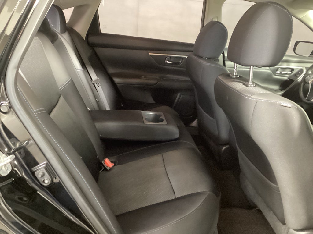 2016 Nissan Altima 2.5 SR