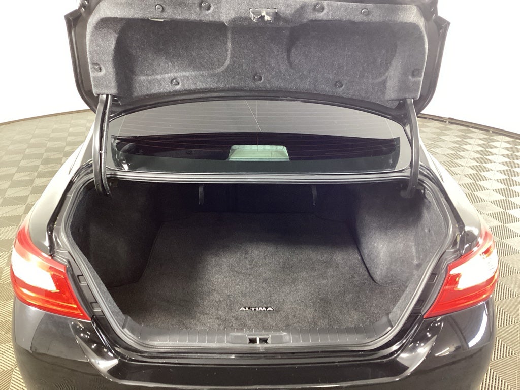 2016 Nissan Altima 2.5 SR