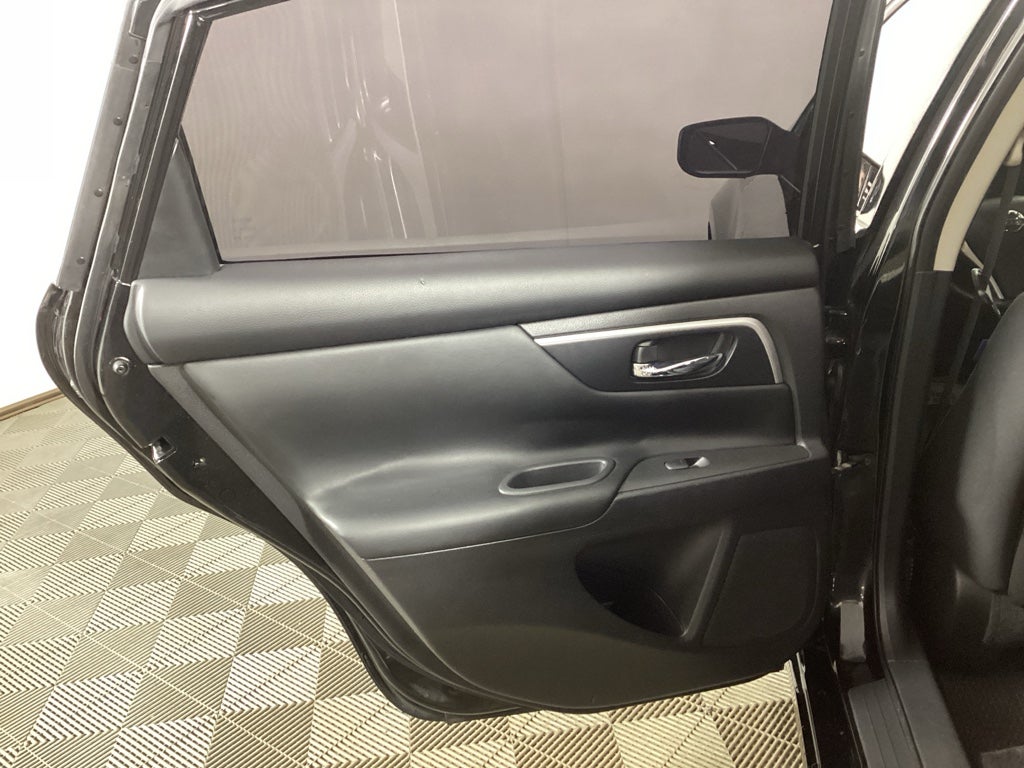 2016 Nissan Altima 2.5 SR