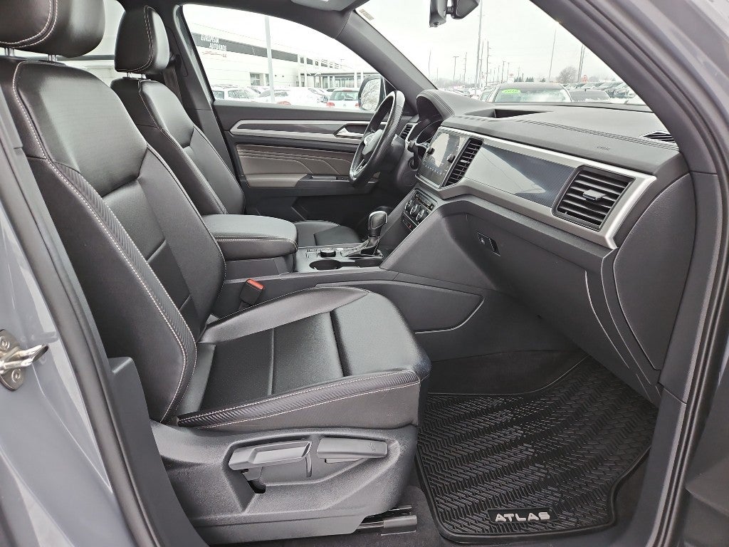 2021 Volkswagen Atlas Cross Sport 3.6L V6 SE w/Technology R-Line