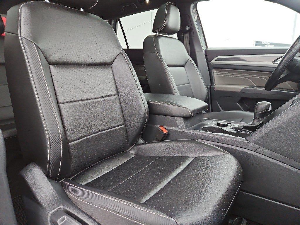 2021 Volkswagen Atlas Cross Sport 3.6L V6 SE w/Technology R-Line