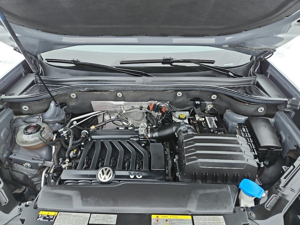 2021 Volkswagen Atlas Cross Sport 3.6L V6 SE w/Technology R-Line