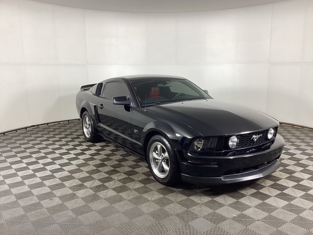2006 Ford Mustang GT Deluxe