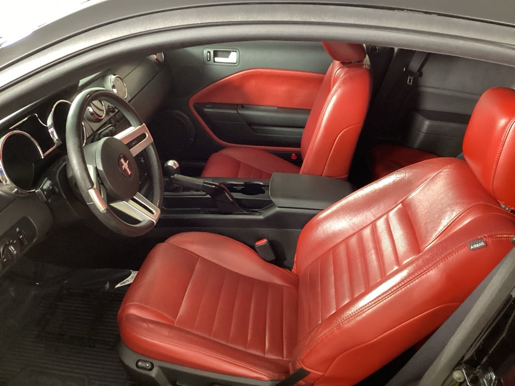 2006 Ford Mustang GT Deluxe
