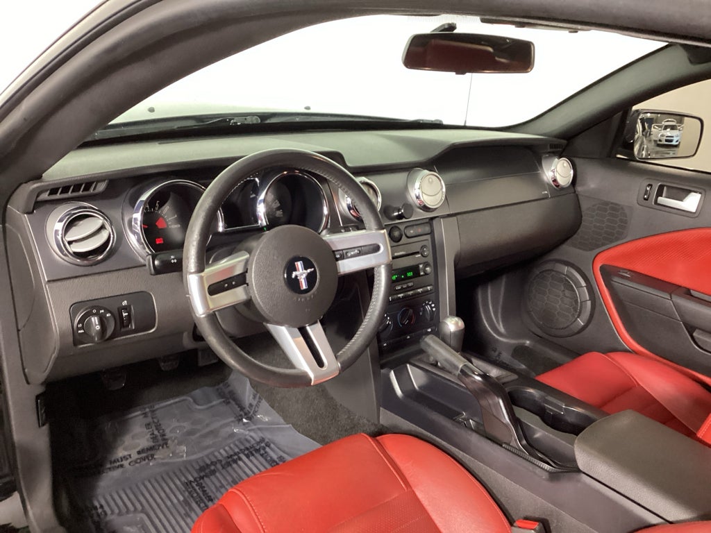 2006 Ford Mustang GT Deluxe
