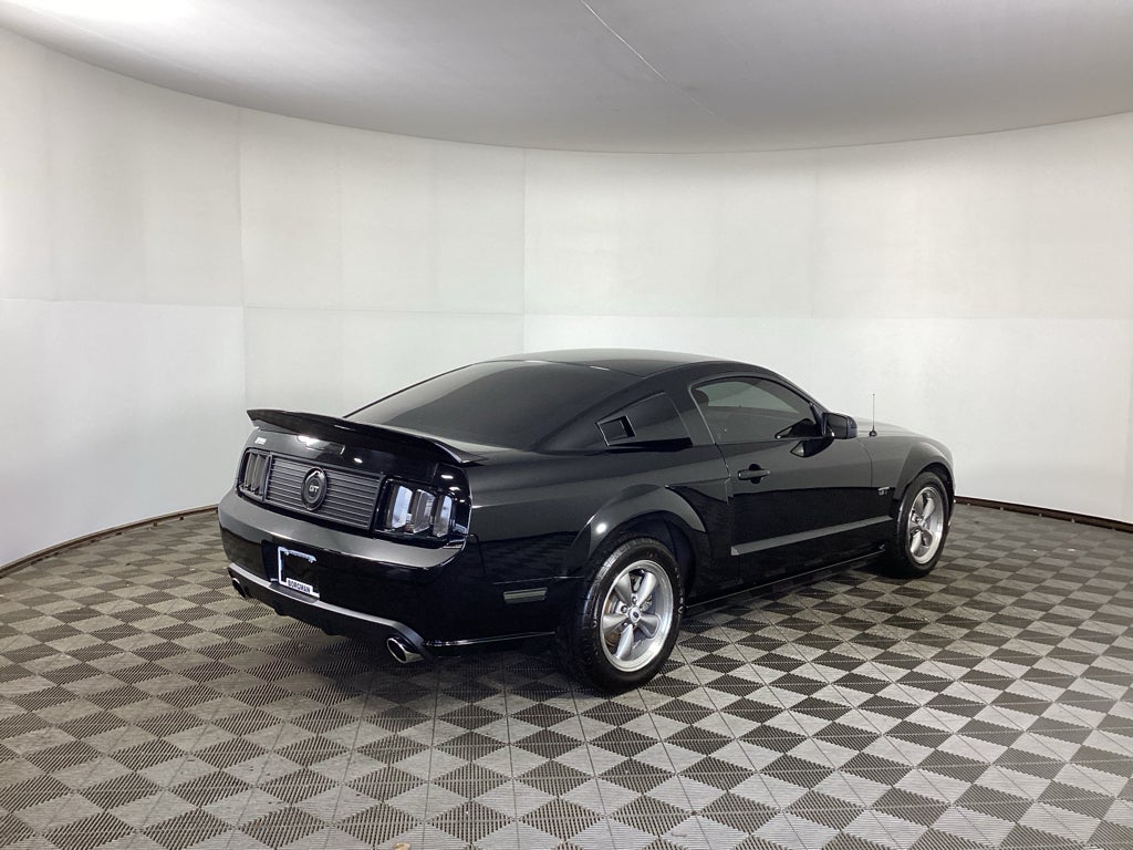 2006 Ford Mustang GT Deluxe