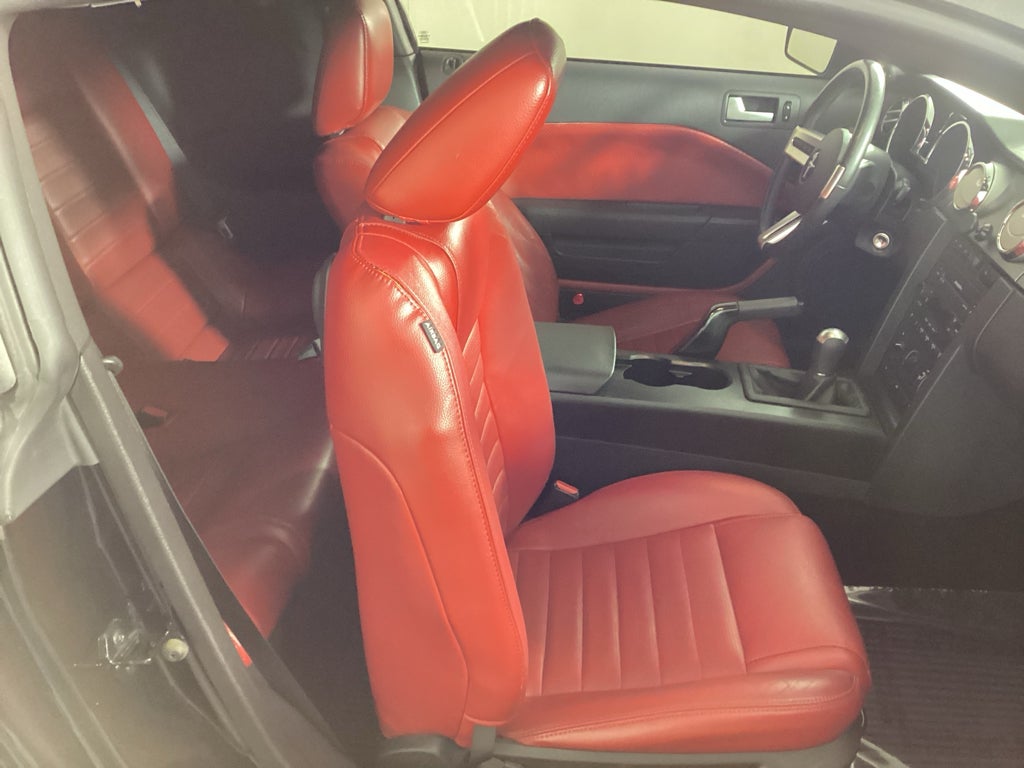 2006 Ford Mustang GT Deluxe