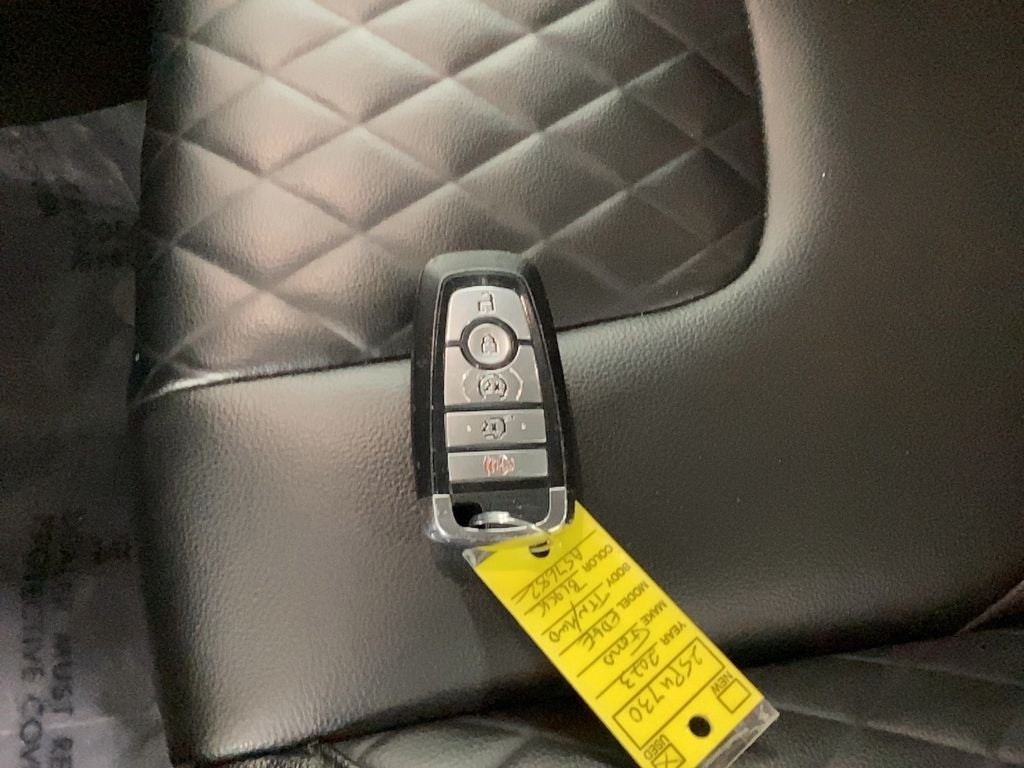 2023 Ford Edge Titanium