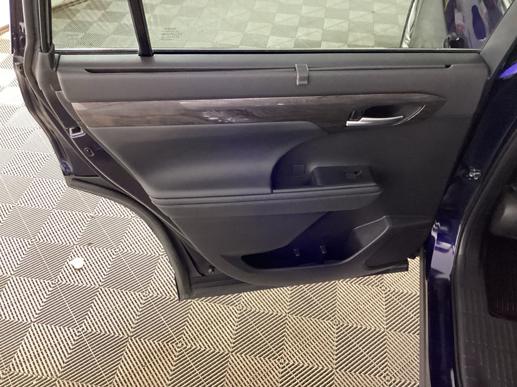 2024 Toyota Highlander Platinum