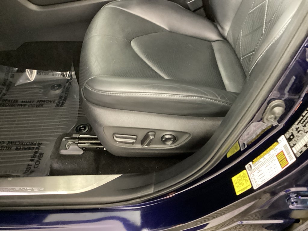 2024 Toyota Highlander Platinum