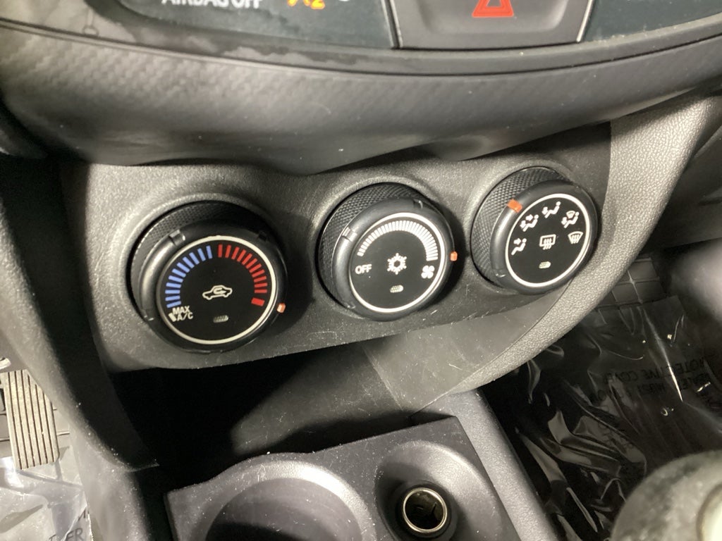 2016 Mitsubishi Outlander Sport 2.0 ES