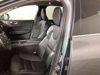2021 Volvo XC60 Momentum