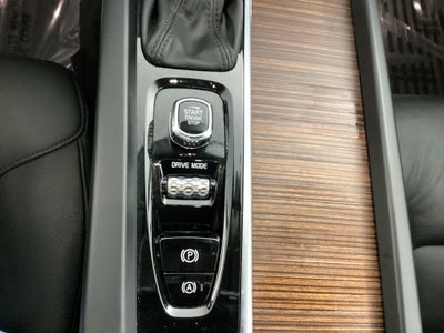 2021 Volvo XC60 Momentum