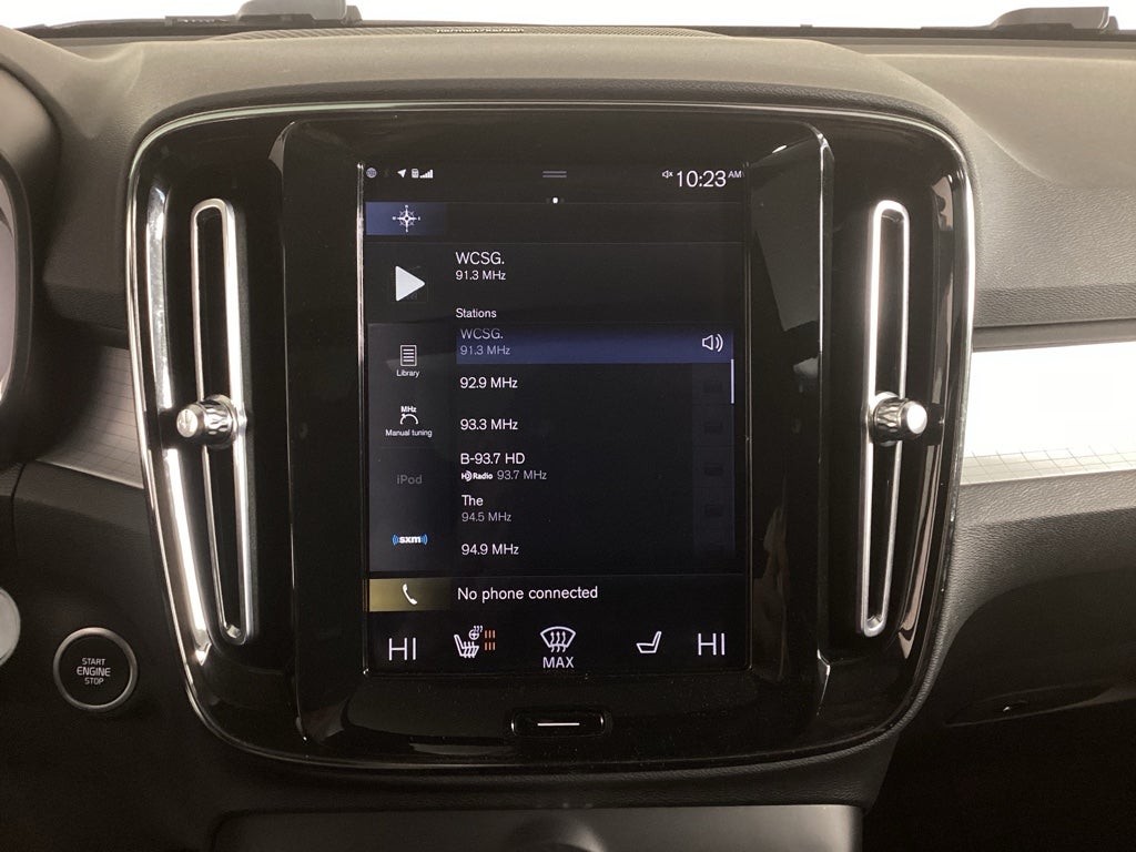 2021 Volvo XC40 Momentum