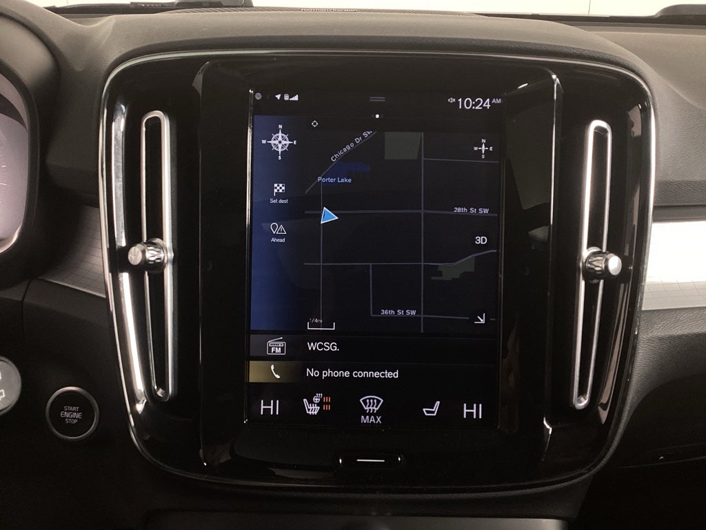 2021 Volvo XC40 Momentum