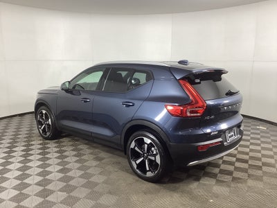 2021 Volvo XC40 Momentum