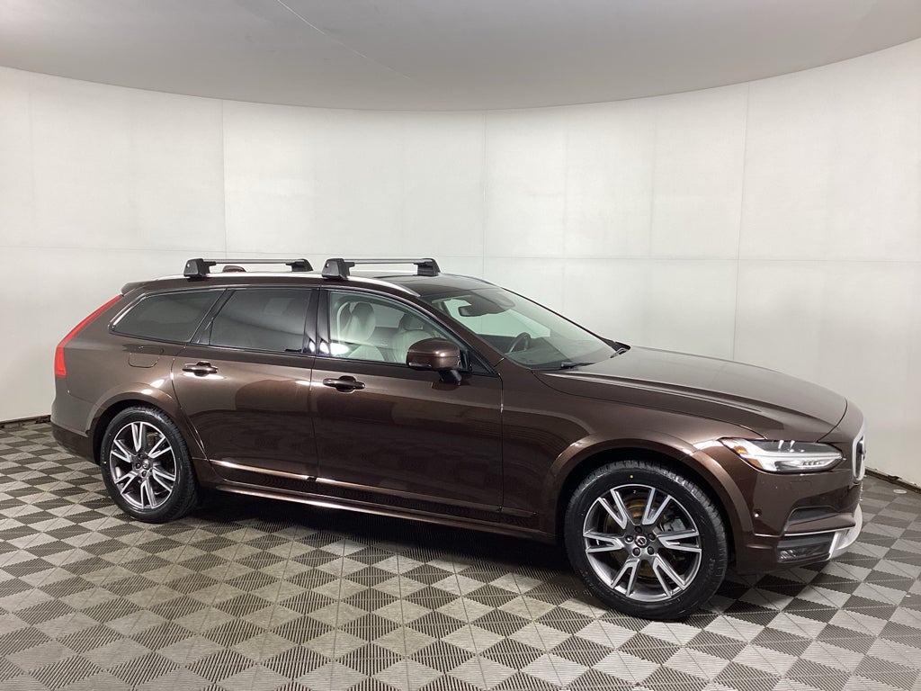 2017 Volvo V90 Cross Country AWD