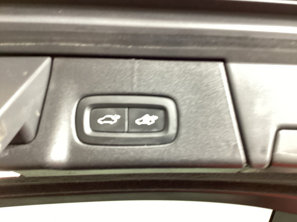 2017 Volvo V90 Cross Country AWD