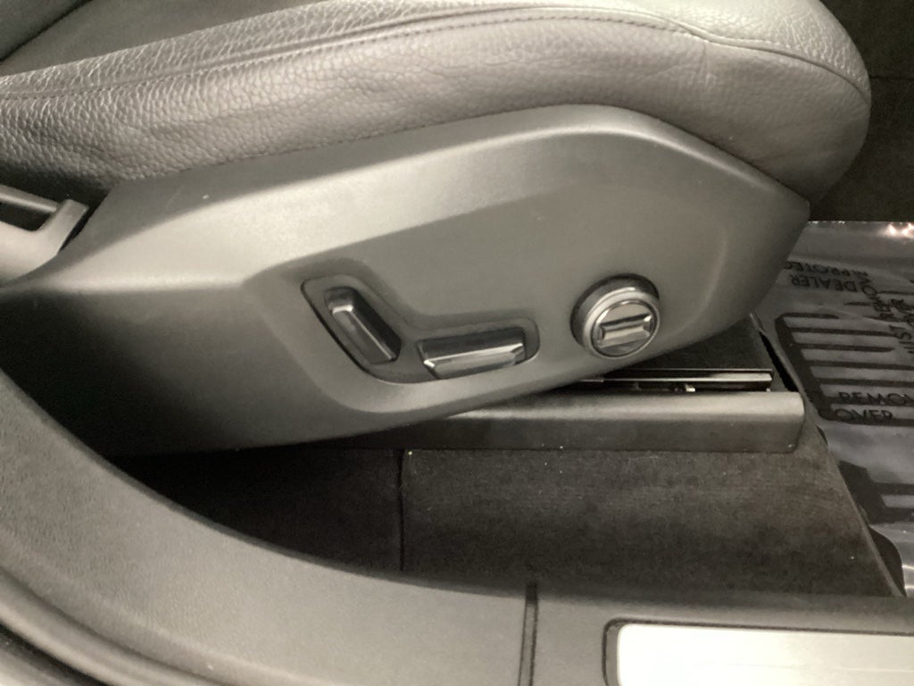 2021 Volvo XC60 Inscription Expression