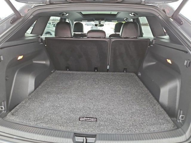 2021 Volkswagen Atlas Cross Sport 3.6L V6 SE w/Technology R-Line