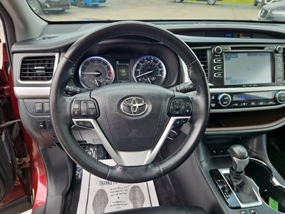 2017 Toyota Highlander Base