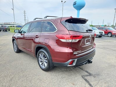 2017 Toyota Highlander Base
