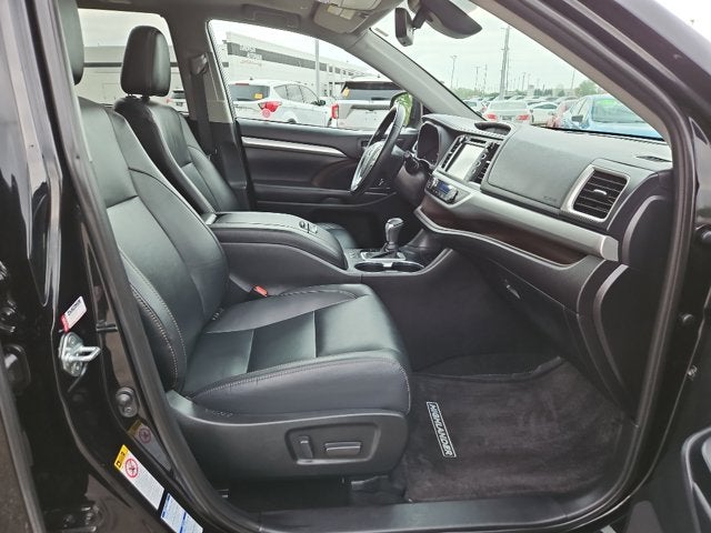 2019 Toyota Highlander Base
