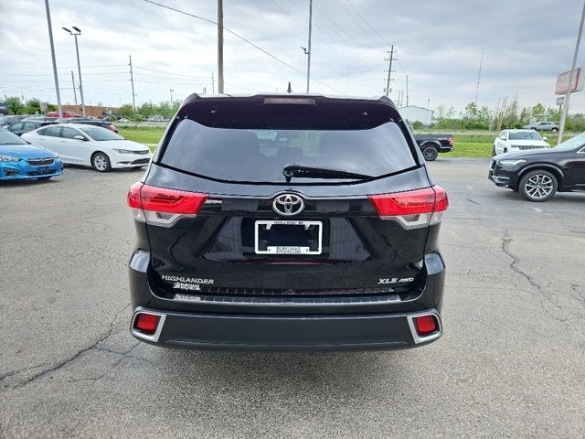 2019 Toyota Highlander Base