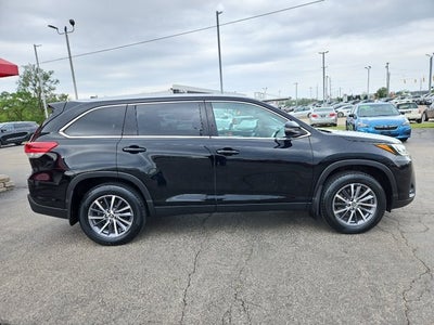 2019 Toyota Highlander Base