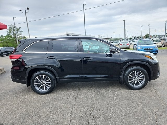 2019 Toyota Highlander Base