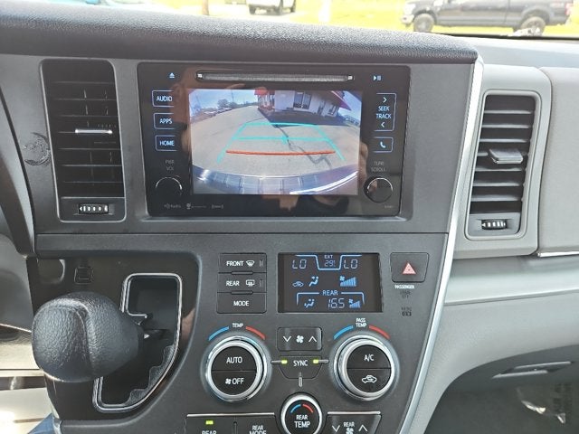 2017 Toyota Sienna Base