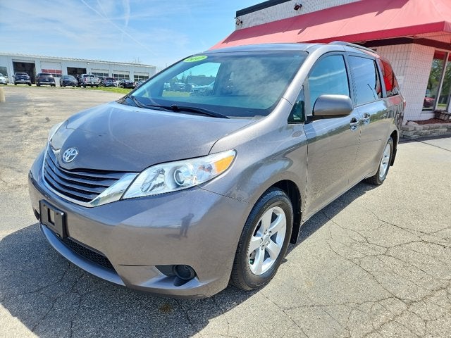 2017 Toyota Sienna Base