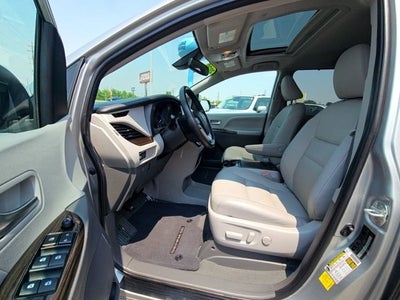 2020 Toyota Sienna Base