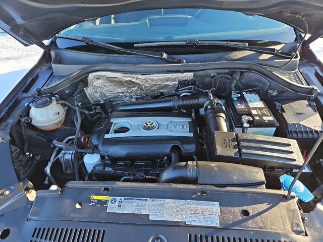 2017 Volkswagen TIGUAN Base