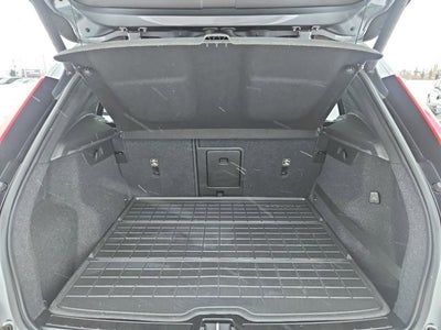 2019 Volvo XC40 Momentum