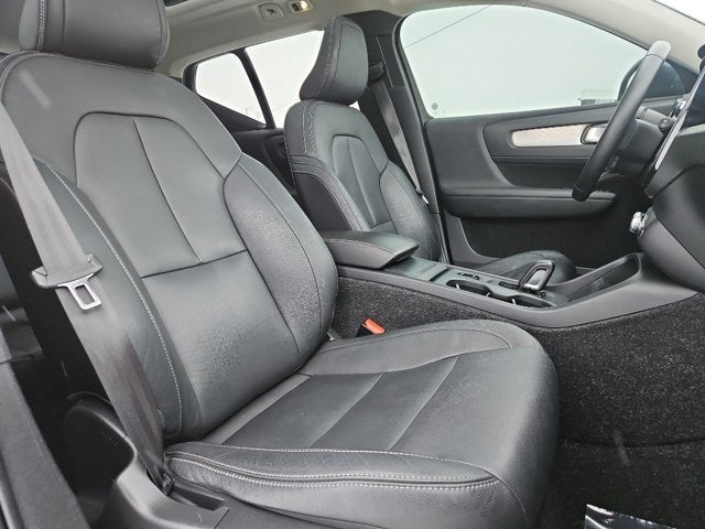 2019 Volvo XC40 Momentum