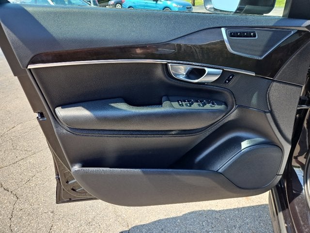 2018 Volvo XC90 Momentum
