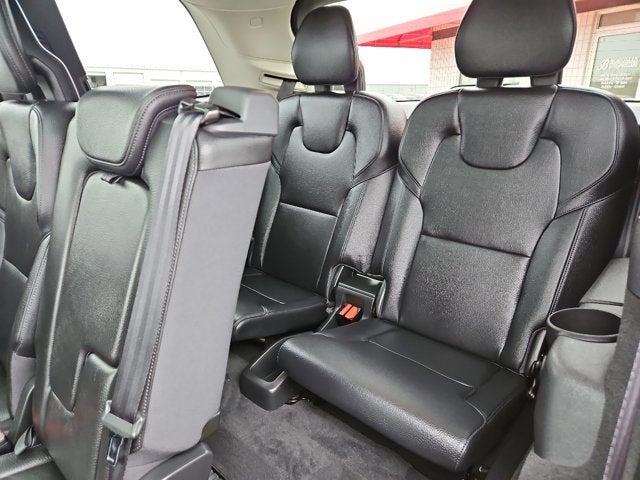 2017 Volvo XC90 Momentum