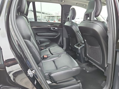 2017 Volvo XC90 Momentum